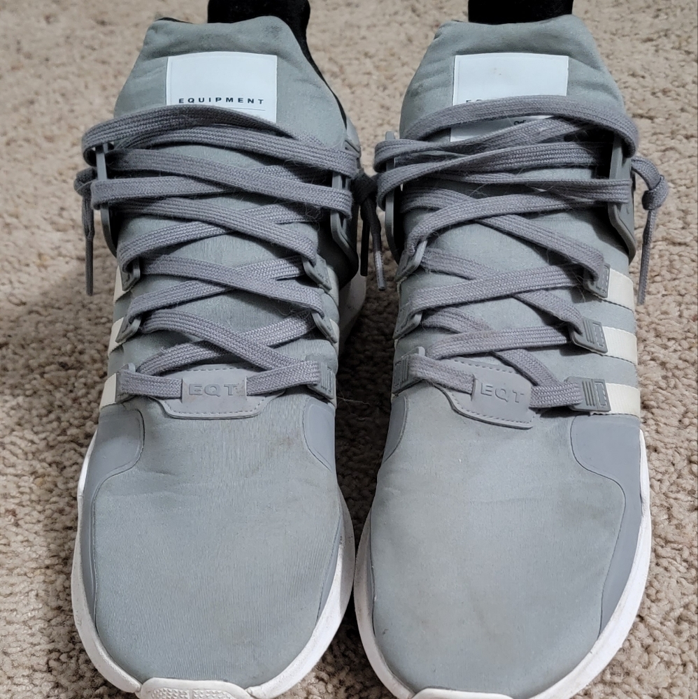 Men' Addidas Tennis Shoes